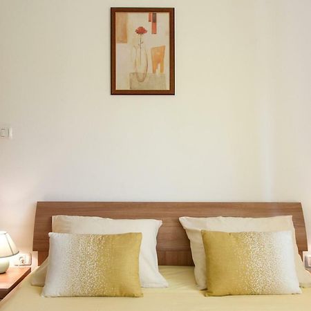 Apartment Helga Ližnjan Εξωτερικό φωτογραφία