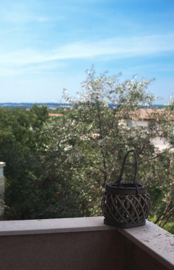 Apartment Helga Ližnjan Εξωτερικό φωτογραφία