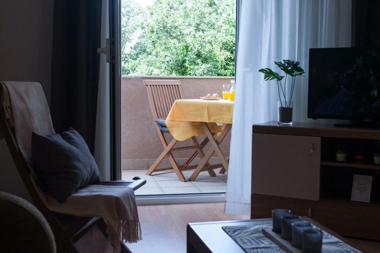 Apartment Helga Ližnjan Εξωτερικό φωτογραφία
