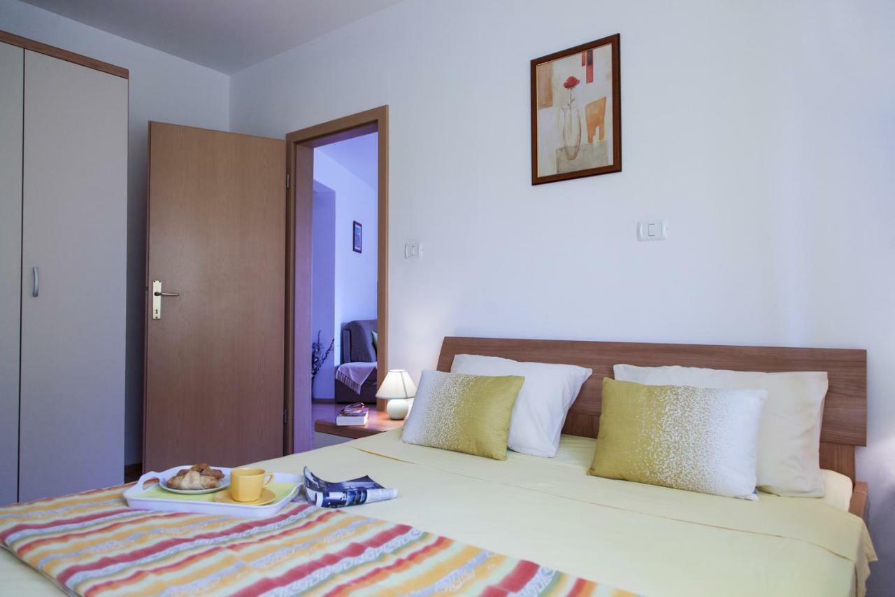 Apartment Helga Ližnjan Εξωτερικό φωτογραφία
