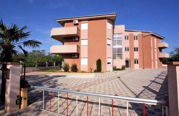 Apartment Helga Ližnjan Εξωτερικό φωτογραφία