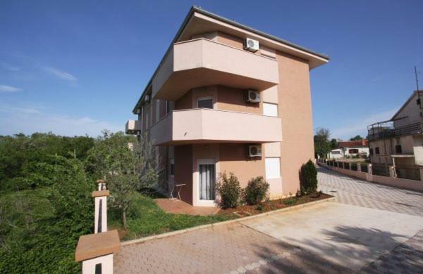 Apartment Helga Ližnjan Εξωτερικό φωτογραφία